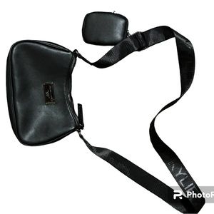 KENDALL+KYLIE BLACK CROSSBODY BAG